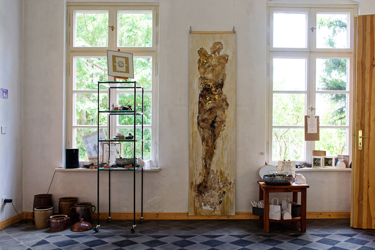 Bettina Engel - Ausstellungsansicht 'non finito' 2023 im Kunstgut Krahne
